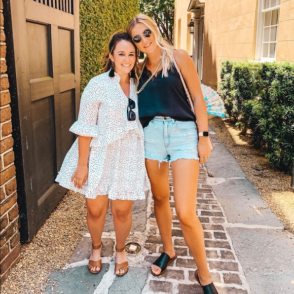 Meet your Posher, Elenora - Picture 3 of 5